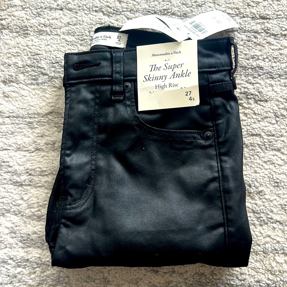 Super skinny ankle Abercrombie SIZE 27s NWT